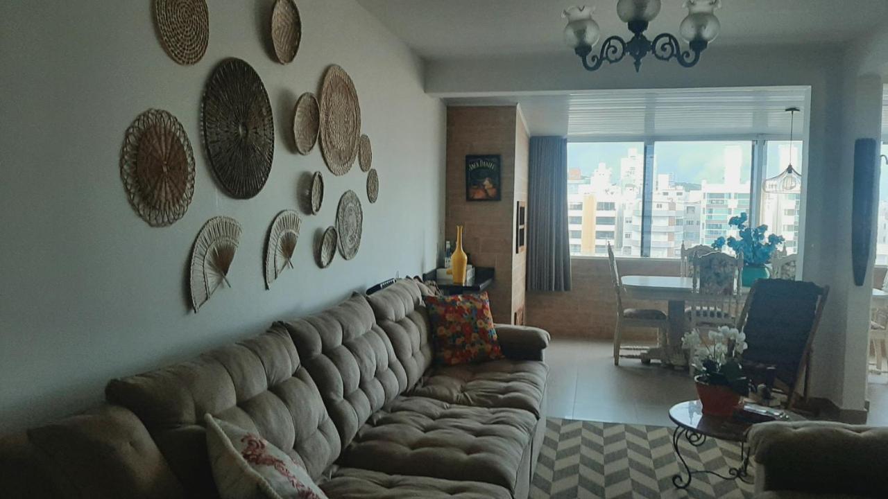 Ampla Cobertura Na Praia Do Mar Grosso Laguna Dış mekan fotoğraf